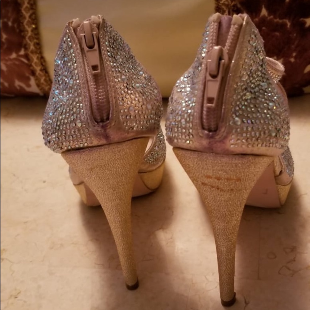 Hot shoe